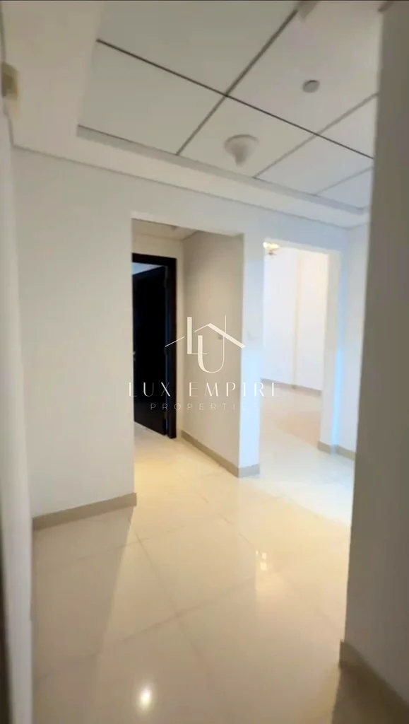 Spacious | Unfurnished | Ready to Move-in63734443346177112