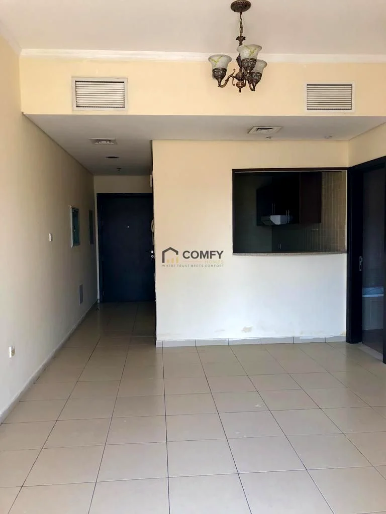 SPACIOUS APARTMENT63808434128385111