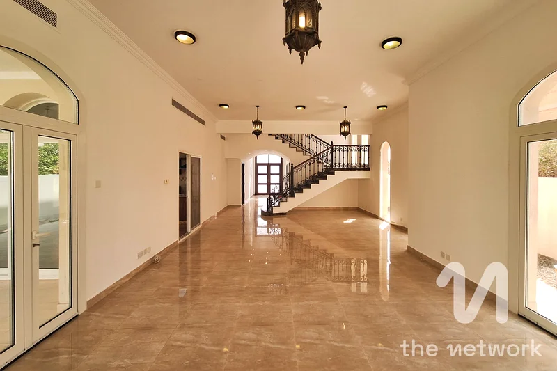 4 Cheques | Basement | Cosmetic Upgrades | Vacant63727565455617112