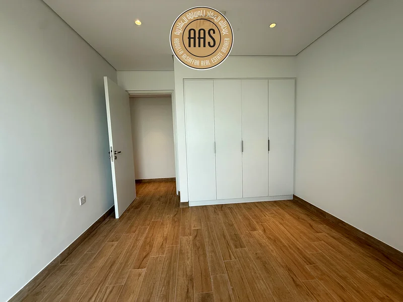 شقة جديدة بثلاث غرف نوم || خيارات متعددة || بالقرب من محطة المترو63751878445953114