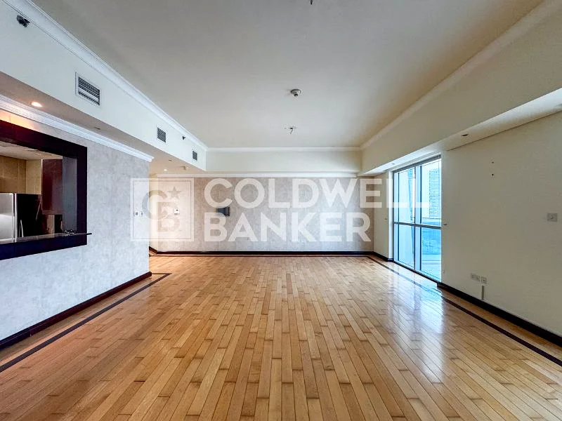 Vacant | Cozy and Spacious | Marina and Canal View63773828066434113