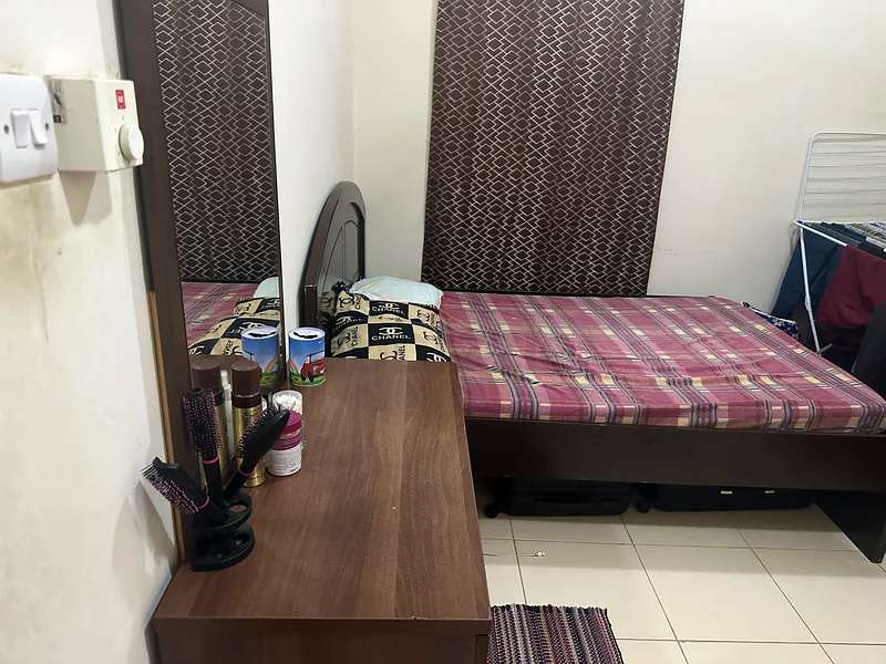 Private room available form October 1st onwards for Indian couples only64055601488643110
