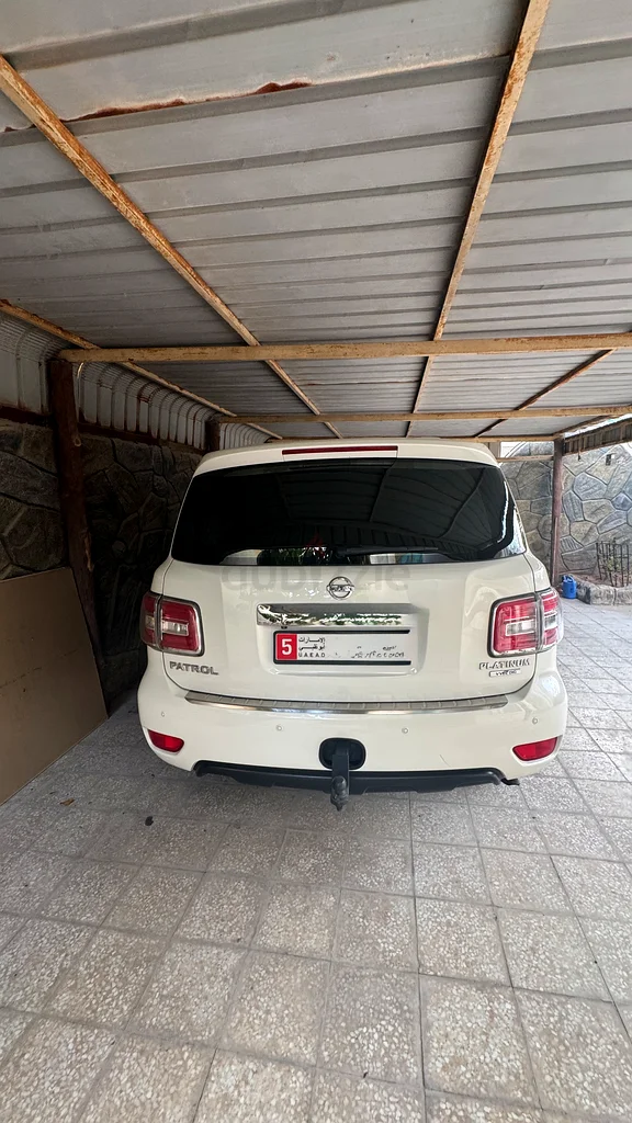 Nissan Patrol Platinum V8 full option63699059048323111