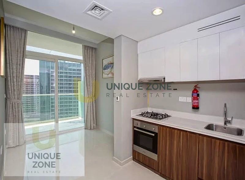 Vacant 7 October | Huge Balcony | Pool View63792669942401111