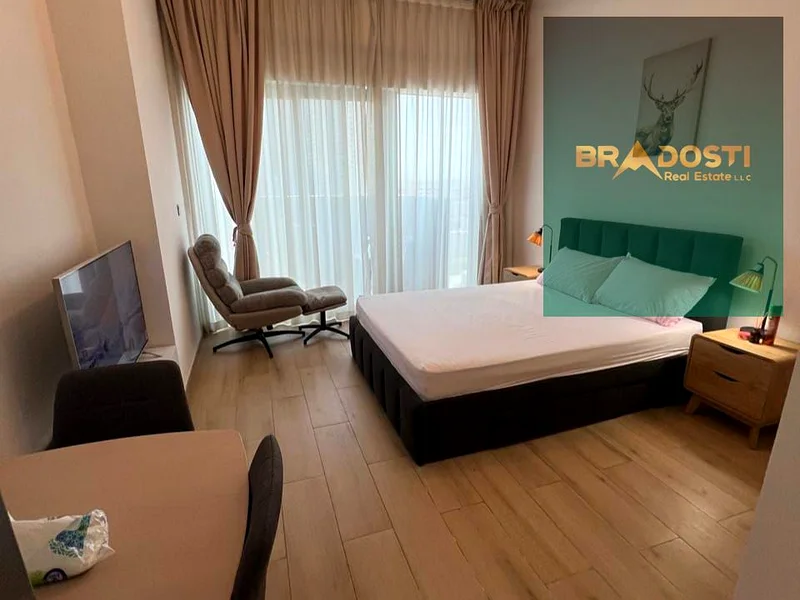 DIRECTLY ON SHEIKH ZAYED | NEXT TO METRO STATION | FULLY FURNISHED63726017231619110