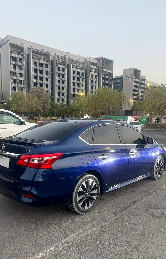 Nissan Sentra SR 201963699056488961112