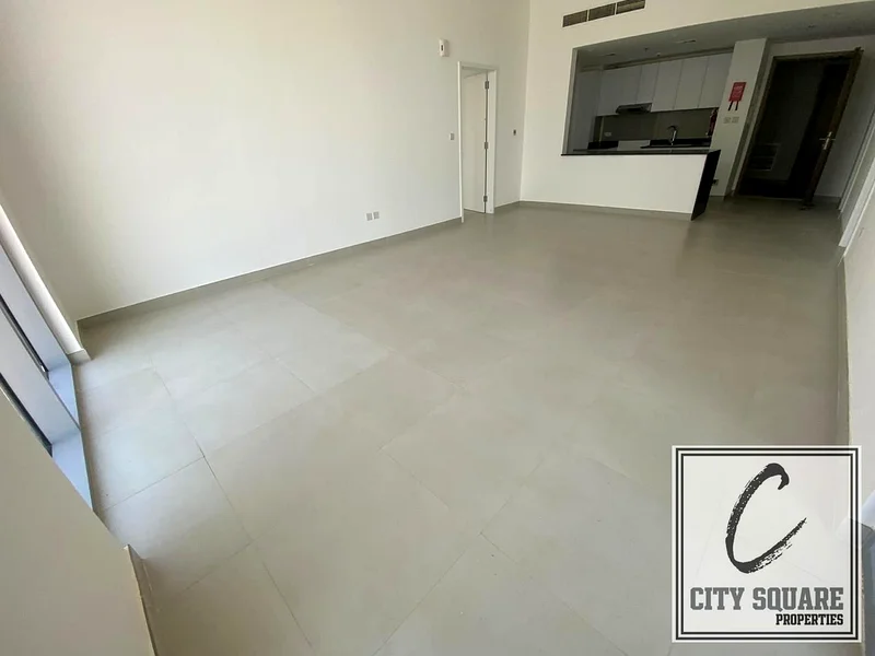 شقة بغرفتين نوم مع غرفة خادمة/ أفضل تخطيط/ شاغرة63751115959811112