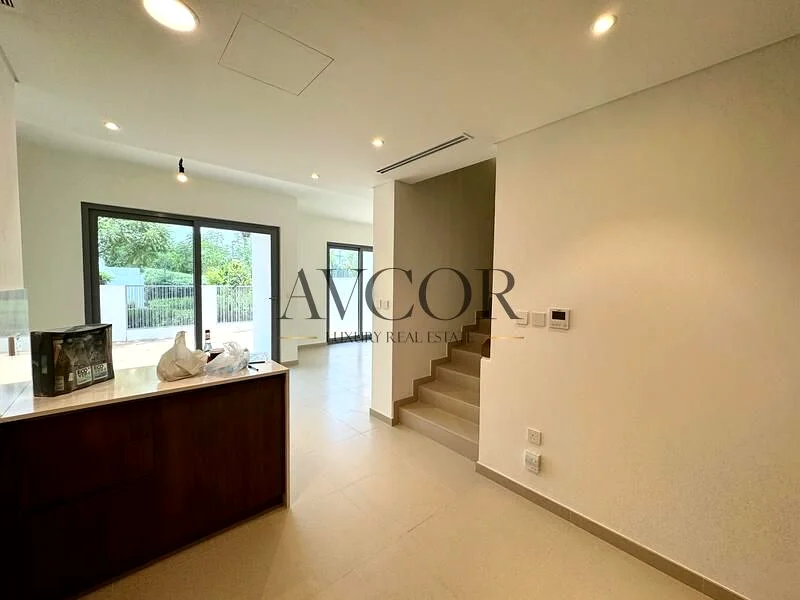 COMMUNITY EXPERT | NOTICE SERVED | NO AGENTS63930282560643112