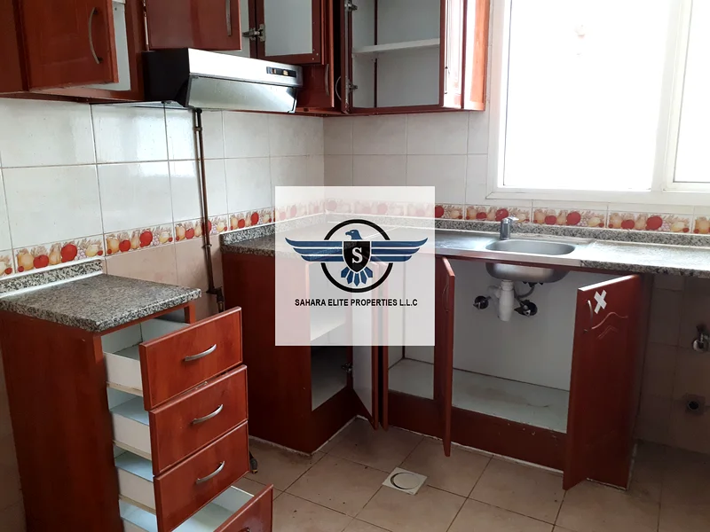شقة واسعة بغرفة نوم واحدة مع شرفة ودفعات فقط سدسة في 35 ألف قرب حديقة النهدة النهدة اتصل بأسامة63707224193409112