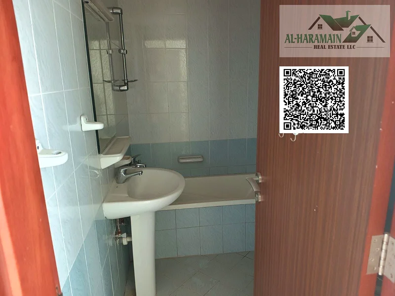Two Bedroom For Rent Orient Towers Sea View 40000/- only63708497310977114