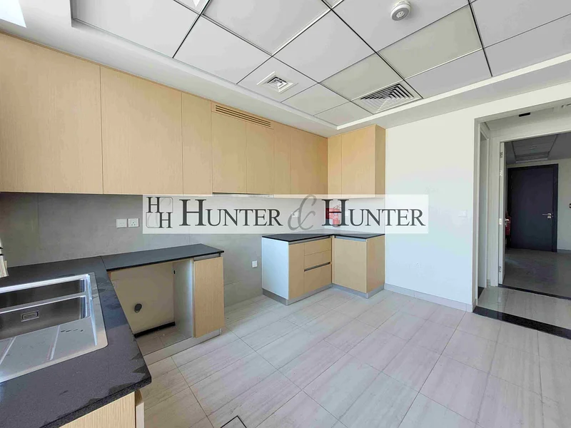 BRAND NEW | SINGLE ROW | CLOSE TO POOL N PARK63725182618113114