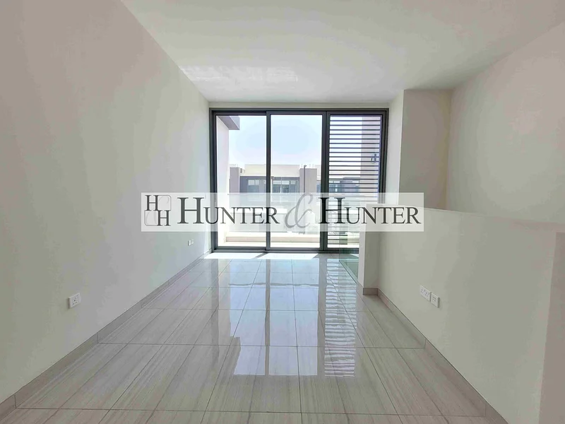 BRAND NEW | SINGLE ROW | CLOSE TO POOL N PARK63725182618113111