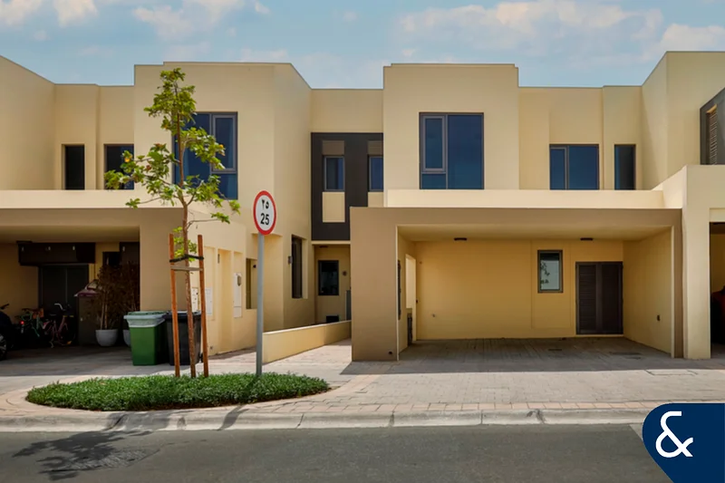 Green Belt Backing | Close To Pool | 4 Bed64045900909057110