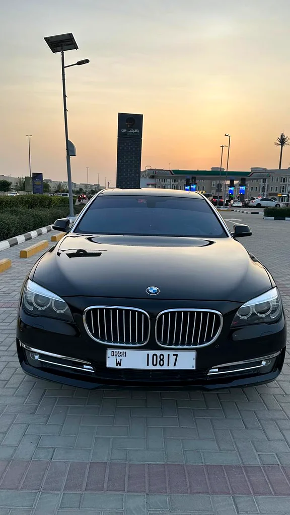 Bmw 730Li exclusive.2015. 135000km. GCC63699047564290110