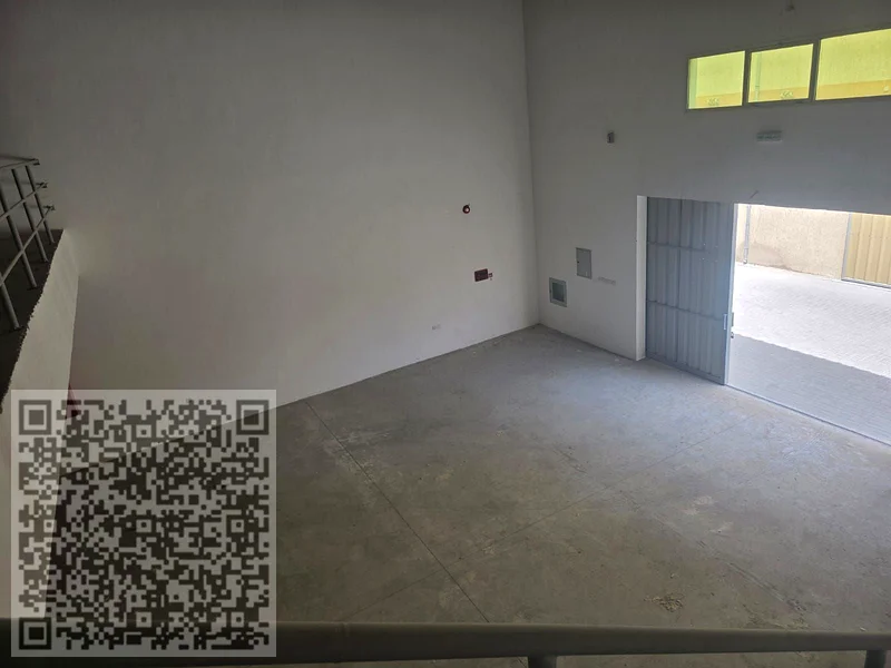 Warehouse for Rent – 3,300 Sq. Ft. with Mezzanine in Al Jurf Industrial 2, Ajman 🏢  Looking for a spacious and functional warehouse for your business64073451156483114