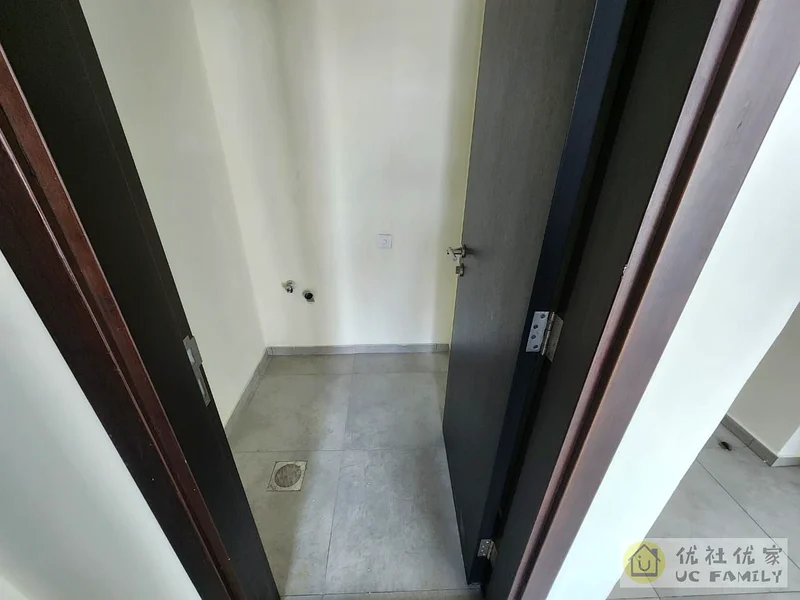 NO SEPARATE AC- DEWA ONLY - READY 2 MOVE IN63742188755330113