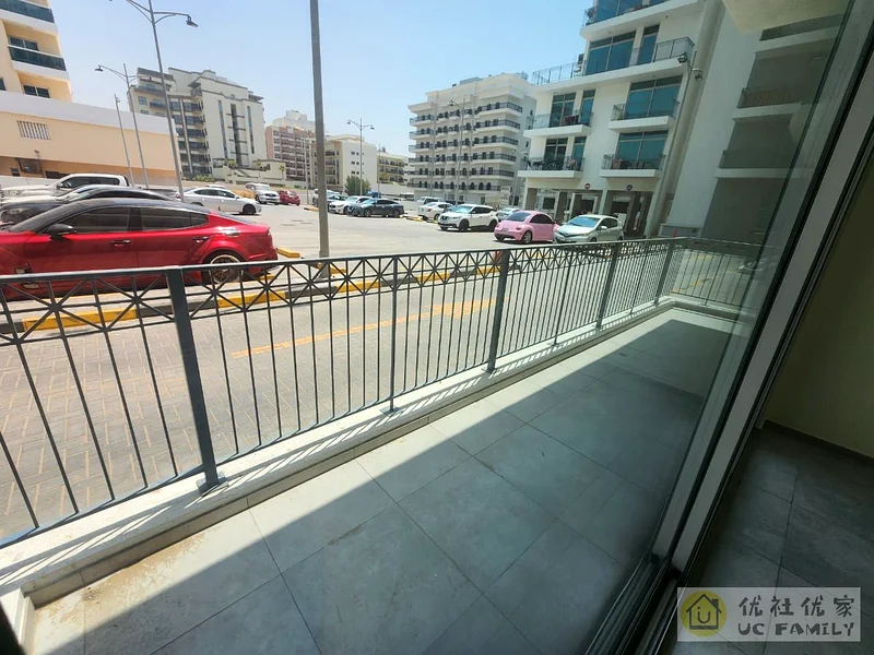 NO SEPARATE AC- DEWA ONLY - READY 2 MOVE IN63742188755330112