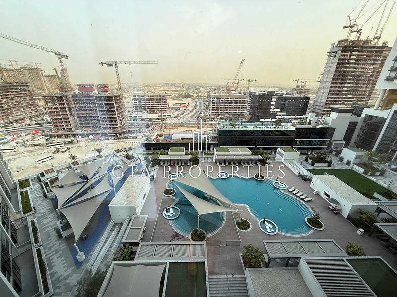 VACANT NOW | POOL AND AMENITY VIEW | BRAND NEW63759364595713112