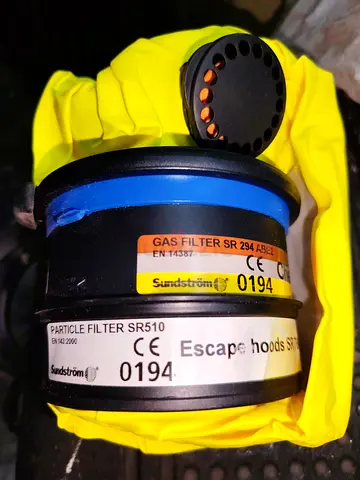 Sundstrom 76-3 Chemical Escape Hood With Filter