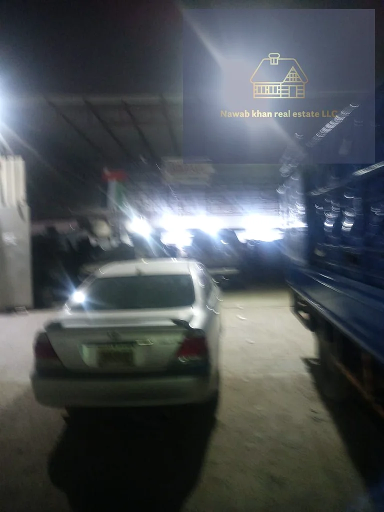 Wherehouse for sale in Sharjah industrial 2 vary crowded location vary good investment for gcc Invester rentedd income63818935966977111