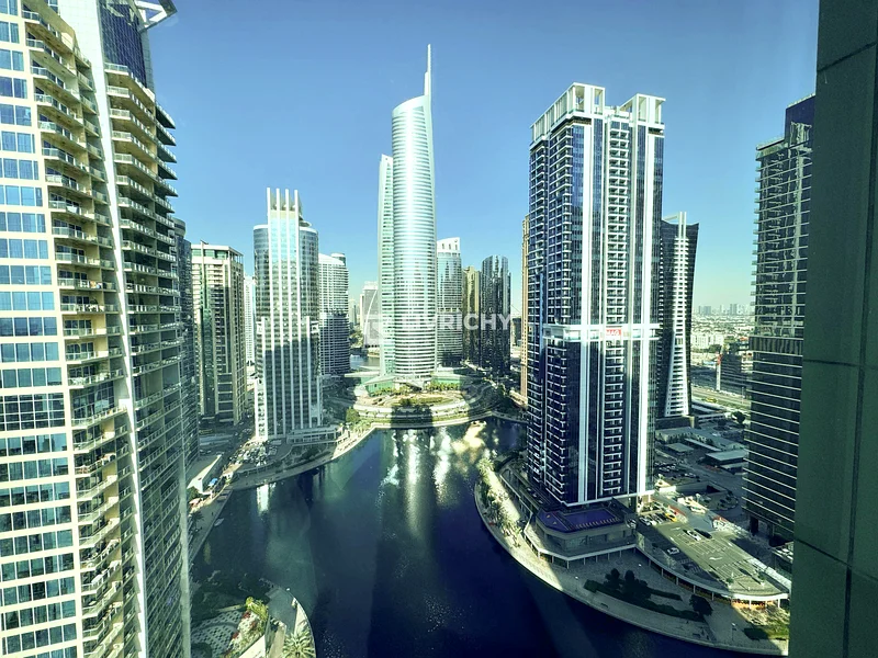 تصميم واسع | إطلالة على البحيرة | قريب من المترو63988796324226113