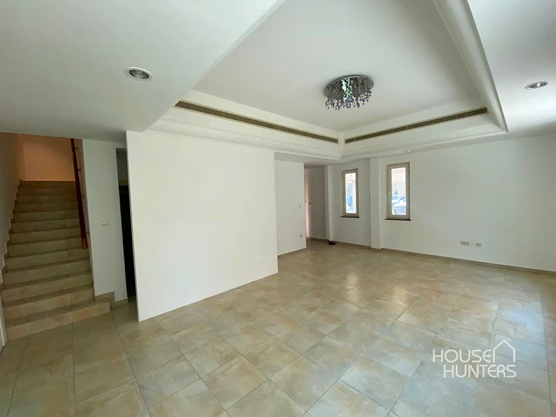 Vacant Unit | Single Row | Great Condition63735397909378113