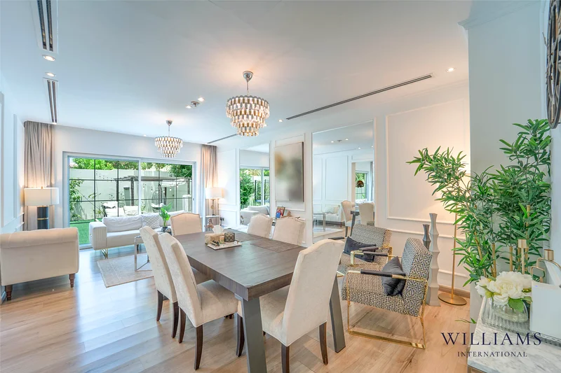 4 BED | UPGRADED | INTERNAL | VOT63922284595073111