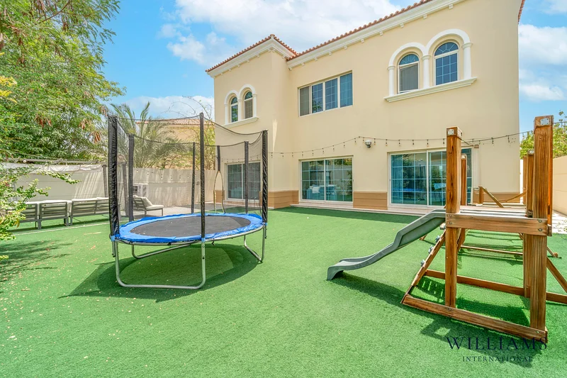 4 BED | UPGRADED | INTERNAL | VOT63922284595073112