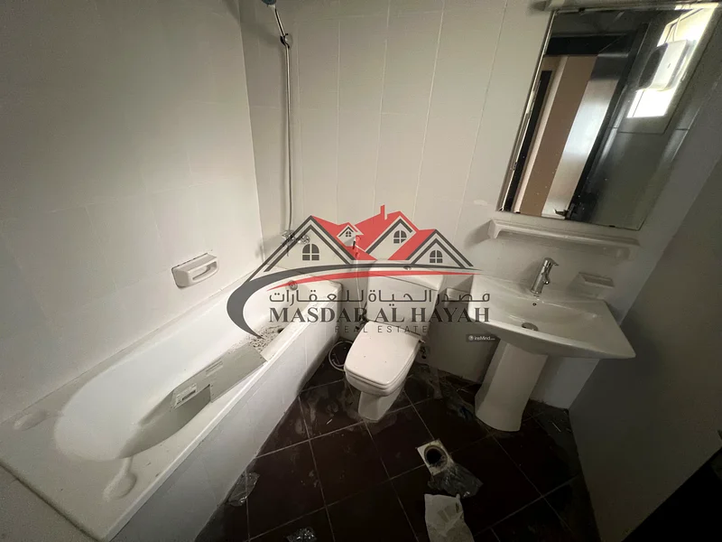 Specious 2bhk - With parking 2 full bath Near to Mosque & Family park63812325340161113