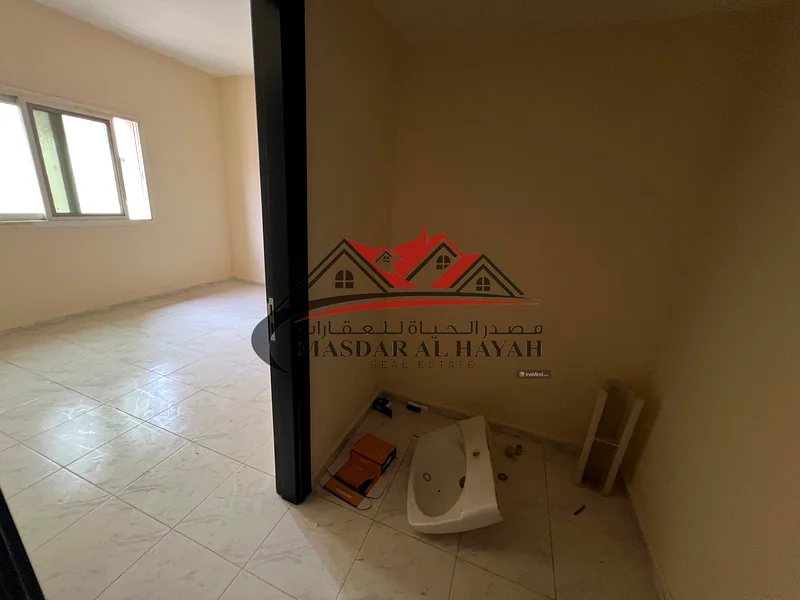 Specious 2bhk - With parking 2 full bath Near to Mosque & Family park63812325340161114