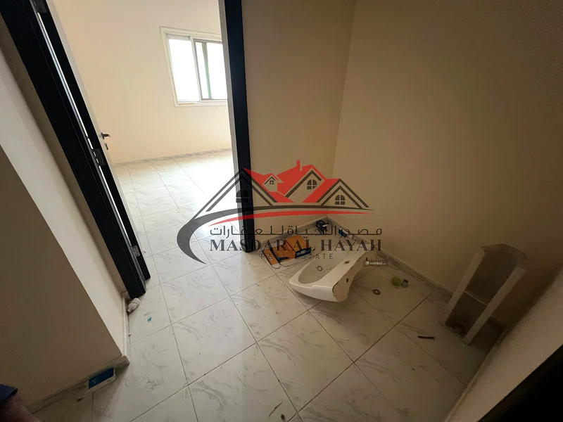 Specious 2bhk - With parking 2 full bath Near to Mosque & Family park63812325340161112