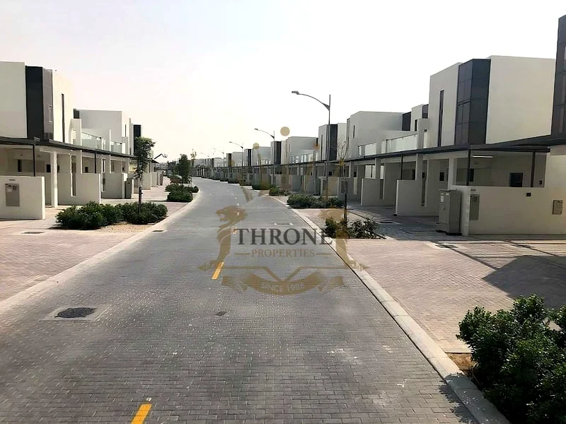 HUGE PLOT | +MAID| CLOSE TO AMENITIES|VACANT SOON64003601352962110