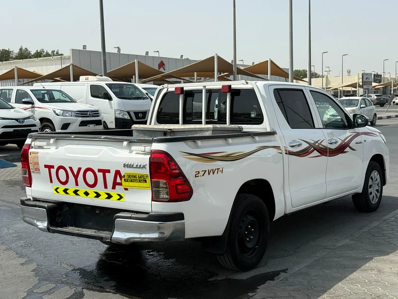 TOYOTA HILUX DOUBLE CABIN 4X2 MANUAL 202163699052365825113