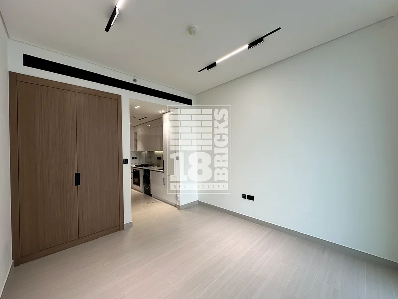 Brand New Studio | Pool View | Prime location63785586390274112