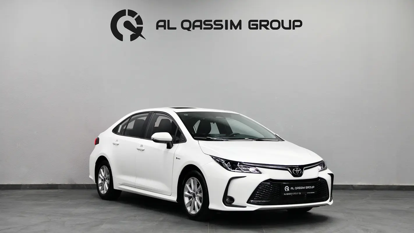 Toyota Corolla 2025 — photo 1 of 17