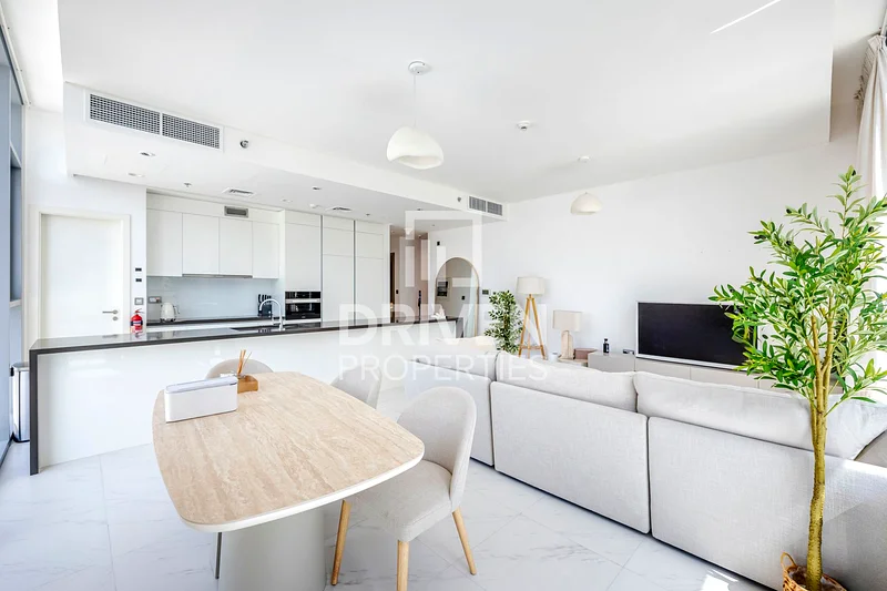Rare Layout | Ready to Move in with Maids Room63750545079298113