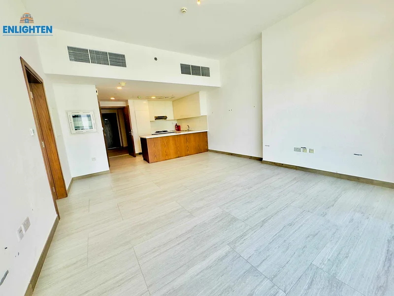 جديد بالكامل | مطبخ مجهز | طابق عالي | شاغر63781516167043110