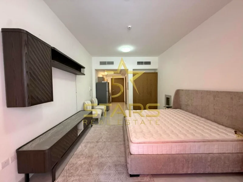Unfurnished | Pool View | Rented63977888974337114
