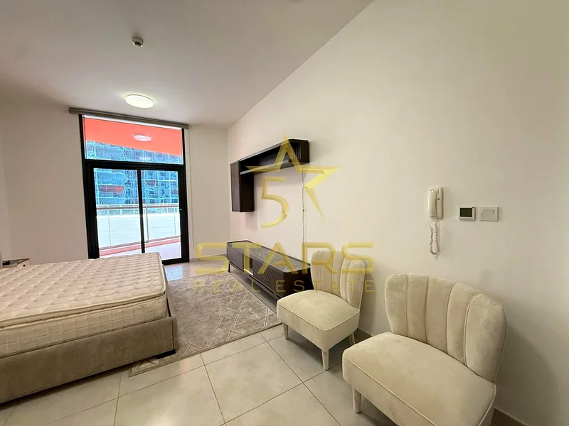 Unfurnished | Pool View | Rented63977888974337113