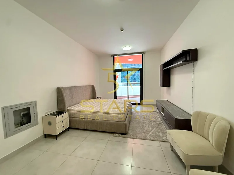 Unfurnished | Pool View | Rented63977888974337110