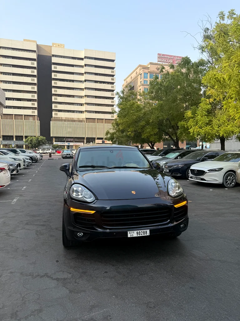 Porsche Cayenne S 201663700661347074110