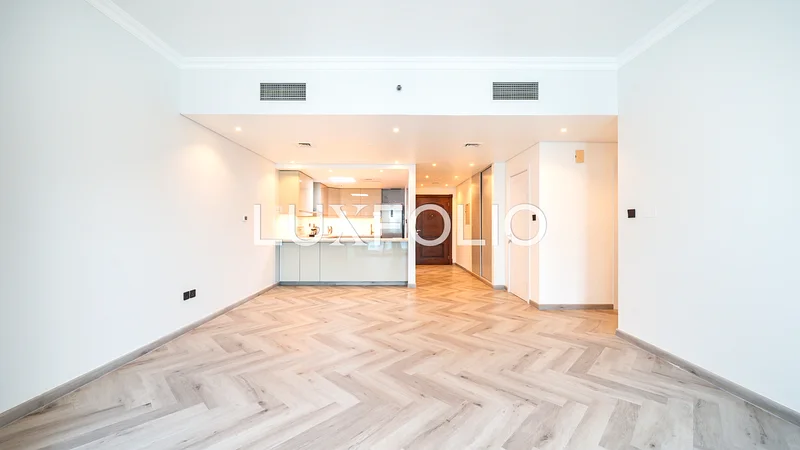 Vacant | Fully Upgraded | Prime Location64036626286083113