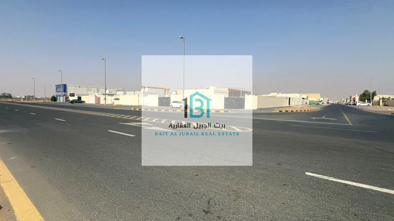 3 Showrooms + 7 Yards in Emirates Industrial City (Al Hanoo) – Block 7 Premium corner location on 3 streets63818610194819110