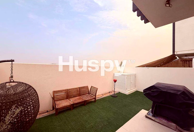 Corner Unit | Single Row | Next to Pool and Park64003482089345110