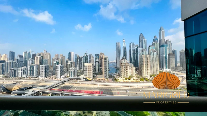 تخطيط كبير | إطلالات على المارينا | مبنى متميز63749148083457112