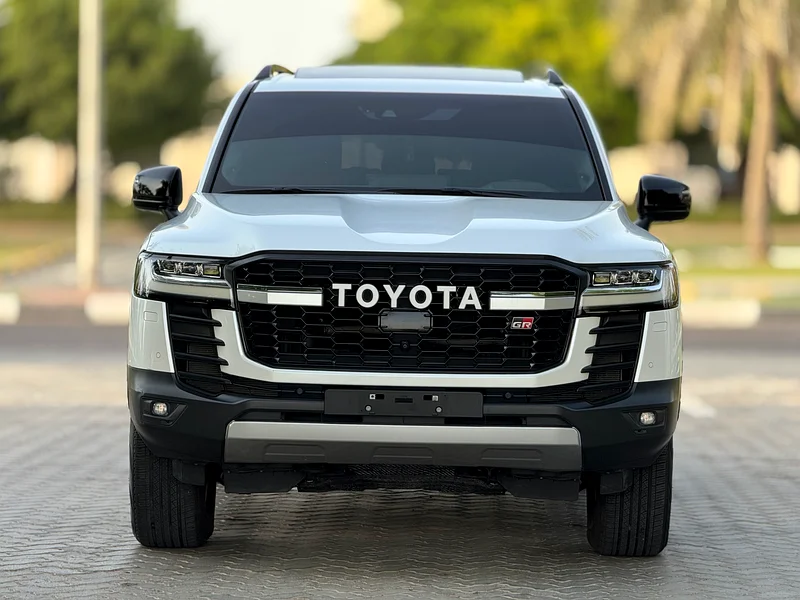 تويوتا لاند كروزر G.R SPORT موديل 2023 خليجى فل اوبشن صبغ وكاله بحاله الوكاله مفتاحين الوكاله63700380299521111