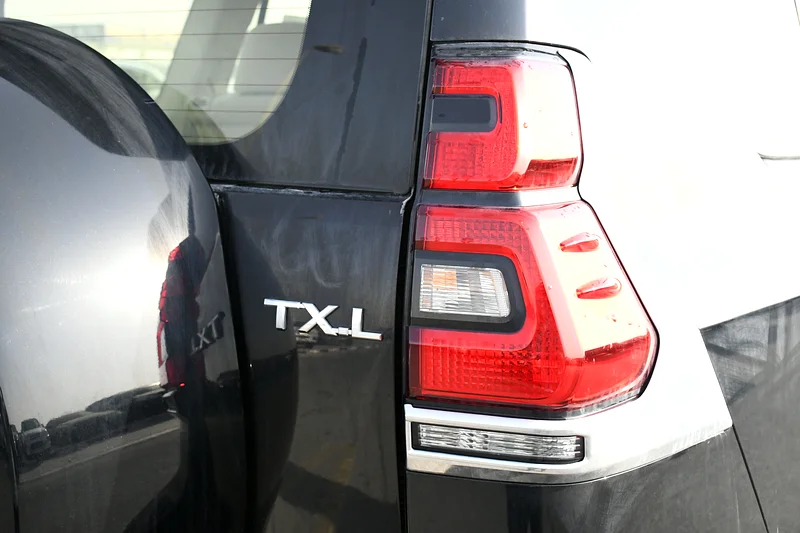 2023 Toyota Prado 4.0L V6 TXL Spare Up  GCC (Local + Export )  GCC63700380907137114