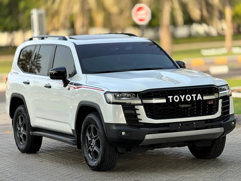 تويوتا لاند كروزر G.R SPORT موديل 2023 خليجى فل اوبشن صبغ وكاله بحاله الوكاله مفتاحين الوكاله63700380299521113