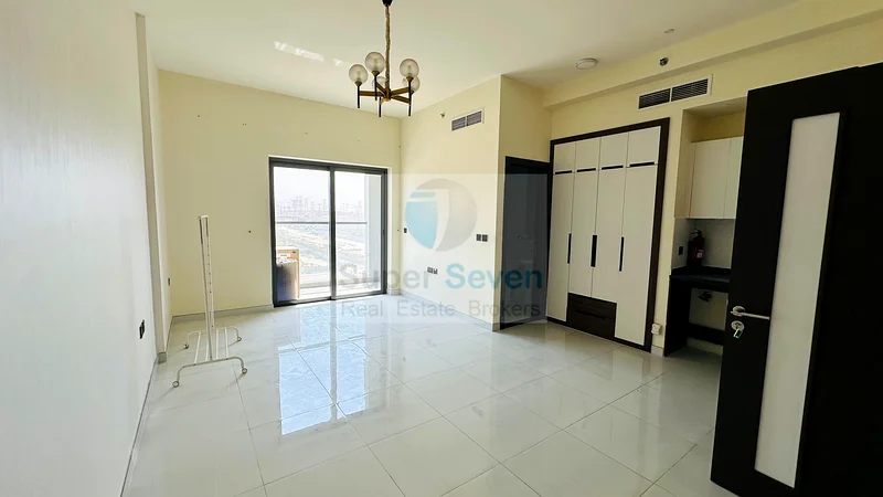 Cozy Studio | Community View | Vacant63742936644483110