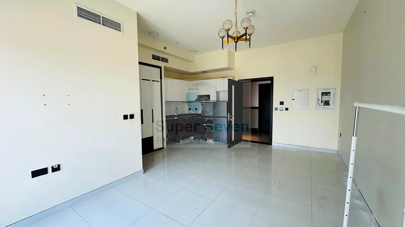 Cozy Studio | Community View | Vacant63742936644483112
